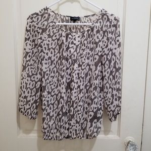 Dressy quarter sleeve shirt